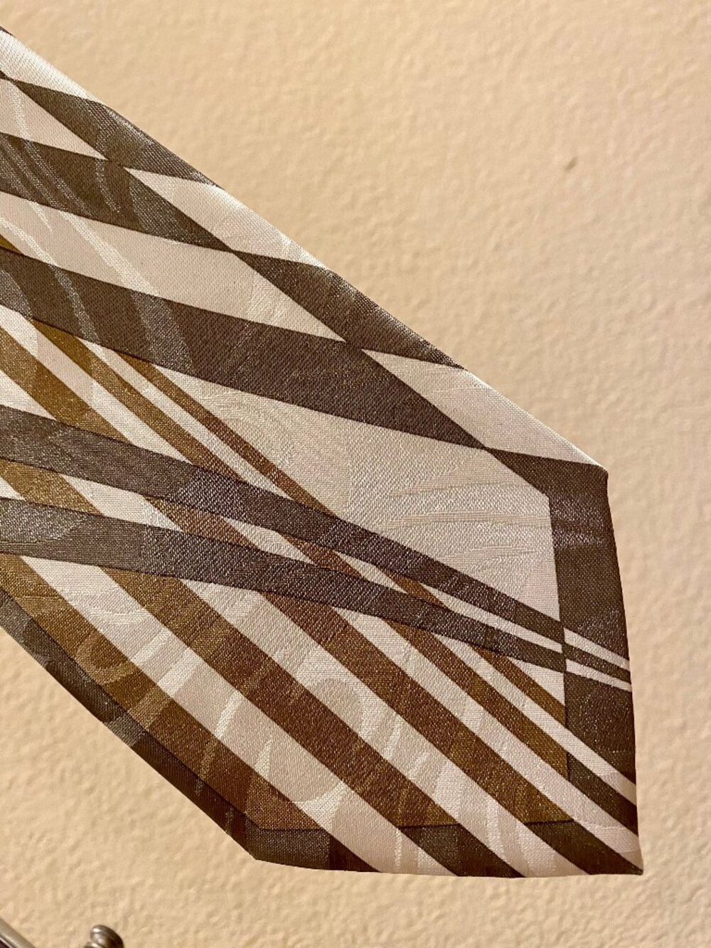 RUDEE RICCO ITALIAN DESIGN Necktie 57"
